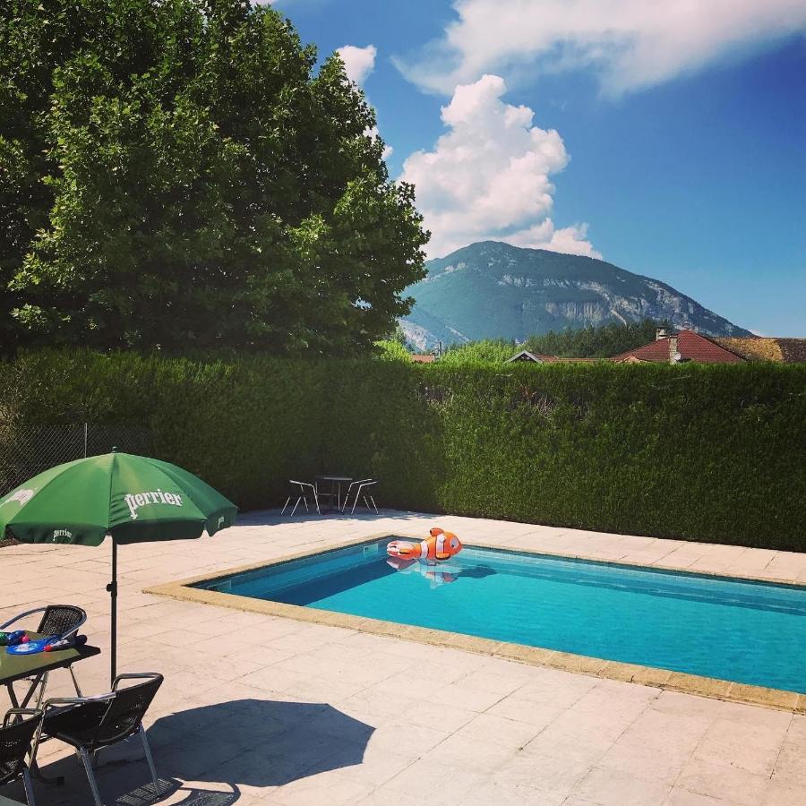 Auberge De La Paillere Lavours Dış mekan fotoğraf