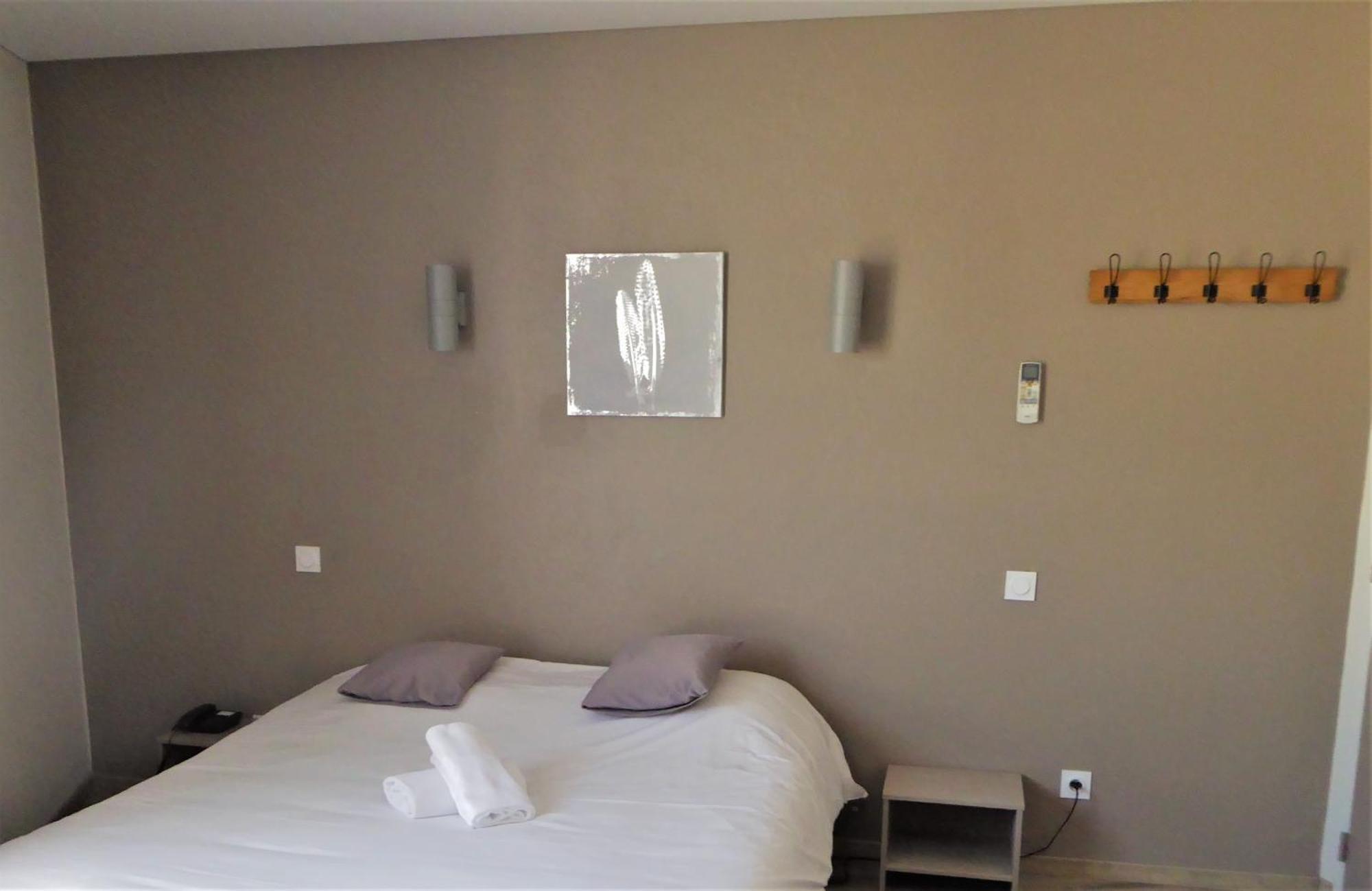 Auberge De La Paillere Lavours Dış mekan fotoğraf